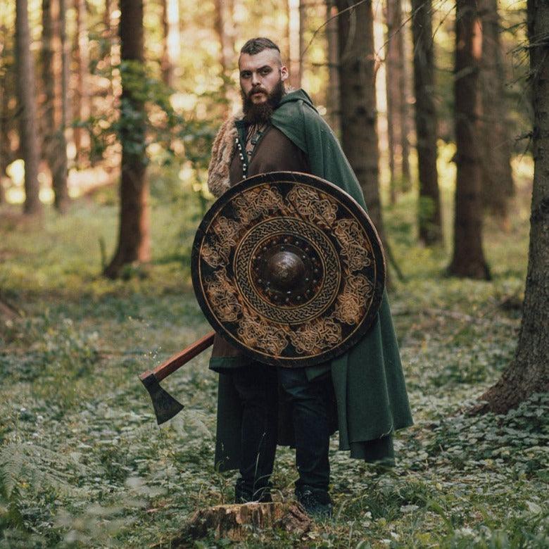 Escudo vikingo con obra de arte de draco nórdico tallado, 24" 